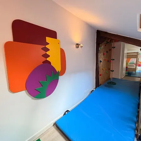 La Récréation, Duplex Pour Jouer, Et Cinéma Privé *