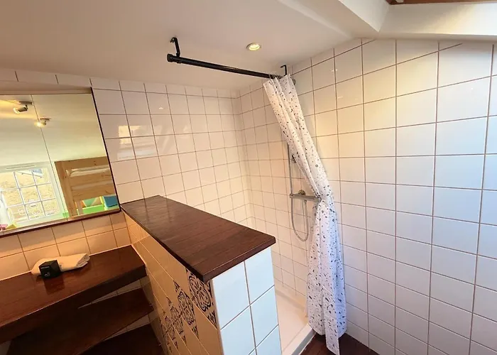 La Récréation, Duplex Pour Jouer, Et Cinéma Privé Sedan