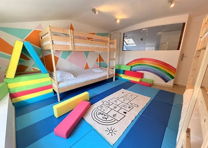 La Récréation, Duplex Pour Jouer, Et Cinéma Privé Sedan