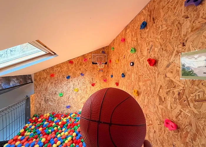 Appartement La Récréation, Duplex Pour Jouer, Et Cinéma Privé